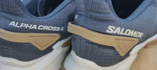 Zapatillas hombre traiking salomon. Uk10. Usa 10.5