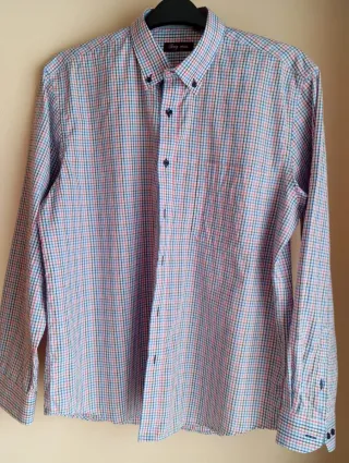 Lote Pantalón  y 3 Camisas