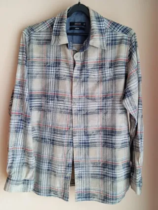 Lote Pantalón  y 3 Camisas