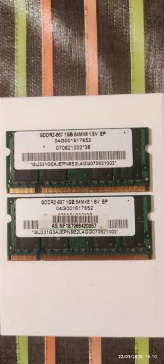 Memoria RAM Unifosa 1GB 64MX8 1,8 V