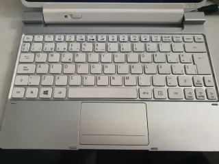 Portatil tablet 2x1 Acer KD1