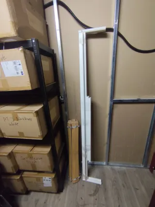 Estructura de cama y colchón