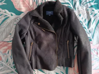 Chaqueta negra con forro