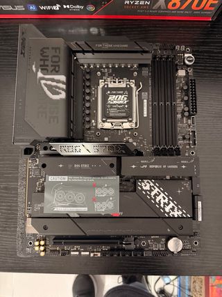 Scheda madre ASUS ROG STRIX X870E Gaming WiFi