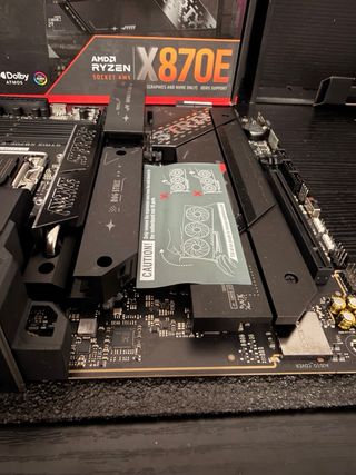 Scheda madre ASUS ROG STRIX X870E Gaming WiFi