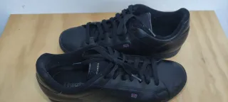 Zapatillas Reebok negras. Hombre. Talle 43. Uk 9.