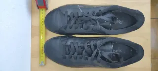 Zapatillas Reebok negras. Hombre. Talle 43. Uk 9.