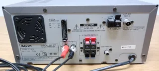 Amplificador sanyo + altavoces Fenton