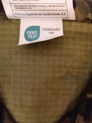 Uniforme verde pixelado 1C