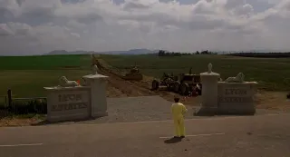 Regreso al futuro | Columnas Lyon Estates | 1/64