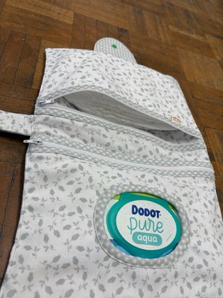 Porta pañales y toallitas hecho a mano