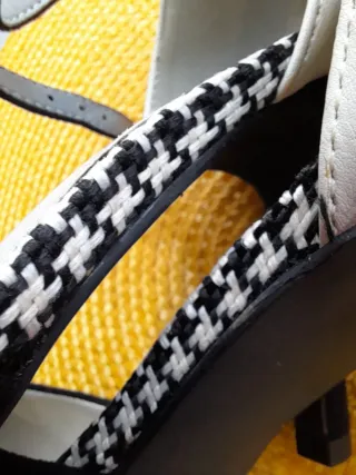 Zapatos de salón de antelina