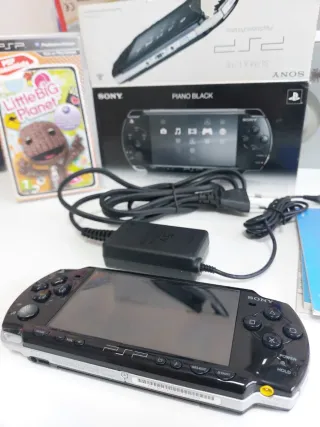 Sony PSP 2004 PIANO BLACK