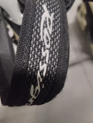 2 pares de botas de esquiar "vintage". Solomon y