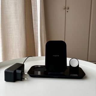 Cargador Apple 3 en 1 iPhone Apple Watch AirPods