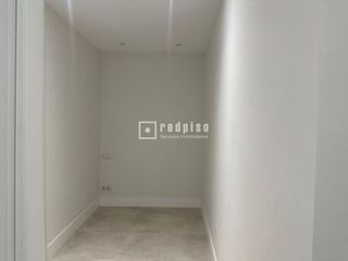 Estudio en alquiler en Nueva España en Madrid