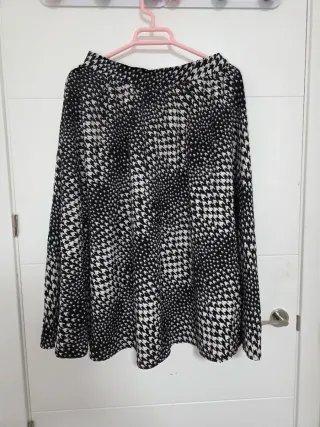 Falda larga blanco y negro