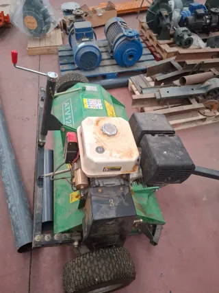 Alquiler Desbrozadora para remolque