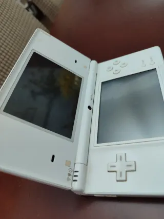 Nintendo DSI in vendita