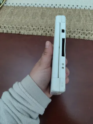 Nintendo DSI in vendita