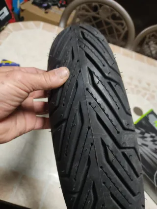 Michelin City Grip 2