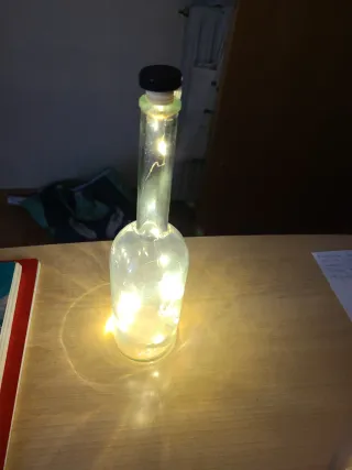 Botella de cristal con luces LED