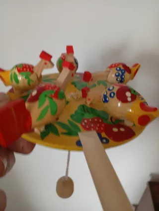 Juguete antiguo pollos autómatas