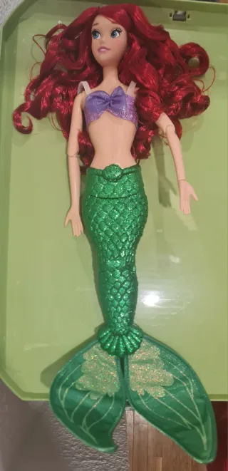 Muñeca Ariel grande canta y habla.