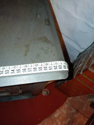 Estufa de leña con compartimento de horno