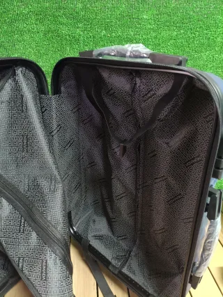 NUMADA - Maleta de Viaje Cabina 55x36x19cm (30L)