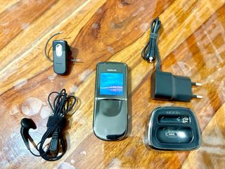 Nokia 8800d Sirocco Edition Libre + Base