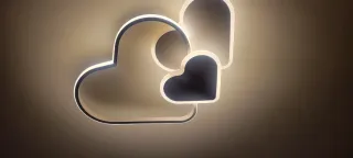 Lampara moderna con corazones