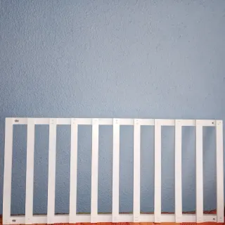 Cuna blanca lacada con ruedas