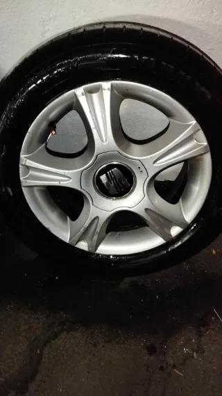 Llantas coche Seat Ibiza 6L Neumáticos kumho al 70