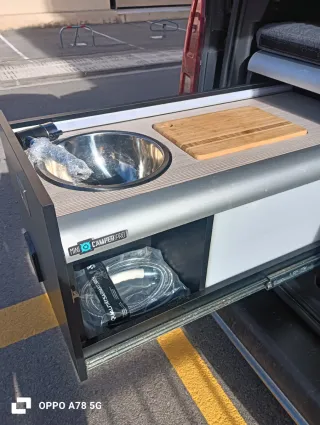 Kit Camper: Cama, Cocina, Nevera, Ducha