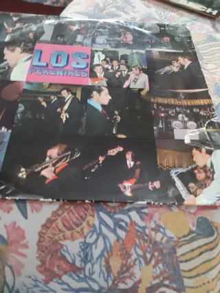 DISCO VINILO.33 R.P.M.LOS PEQUENIKES