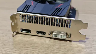 Grafica QTHREE Radeon RX 550 - 4GB GDDR5 - NUEVA