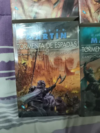 Libros juego de tronos 1-2 Festín de cuervos 1-2