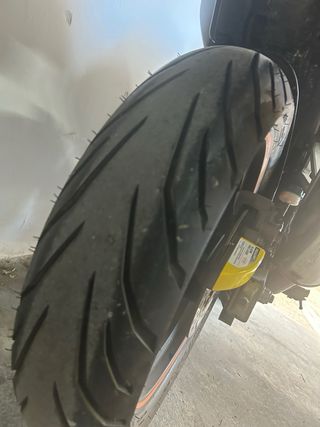 Moto daelim roadwin 125 R