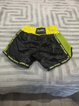 Pantalón Muay Thai marca Shark