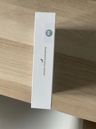 Telefono cellulare nuovo Motorola Edge 70 Pantone Bronze Green (verde oliva)