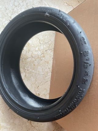 Neumáticos y cámaras para patinete eléctrico