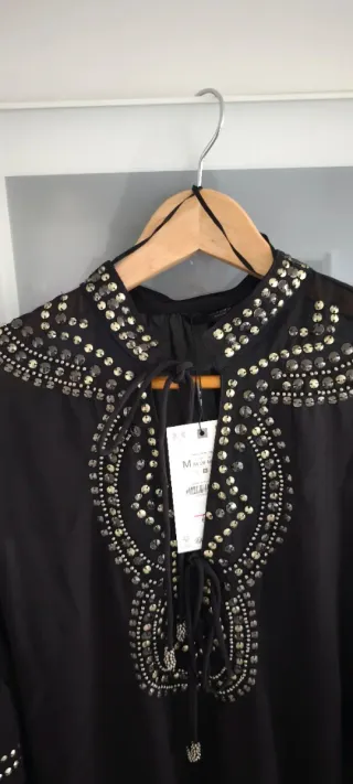 Blusa semitransparente abalorios, talla M, nueva