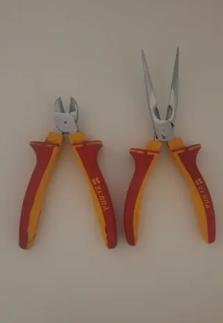 Alicates wurth zebra aislados 1000v