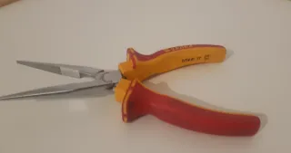 Alicates wurth zebra aislados 1000v