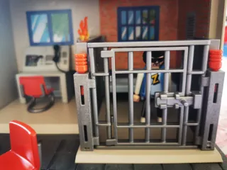 Playmobil estacion de policia