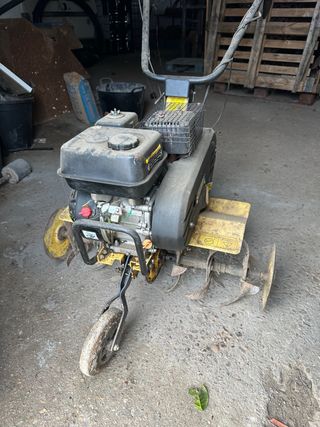 Mula Mecánica Amarilla