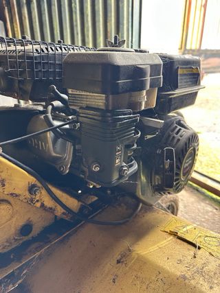 Mula Mecánica Amarilla