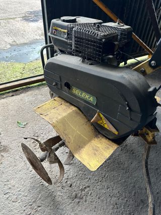 Mula Mecánica Amarilla