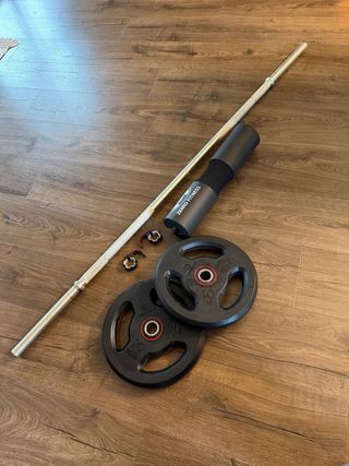 Kit barra + discos 10kgs sentadillas